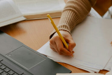 Scholingsvinder voor journalisten biedt een overzicht van alle opleidingen, cursussen en workshops.